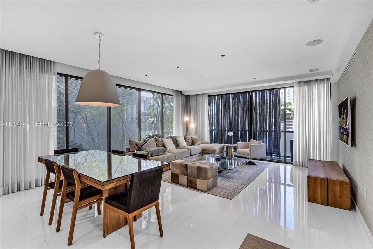 350 Meridian Ave #202 - Photo 4 of 40