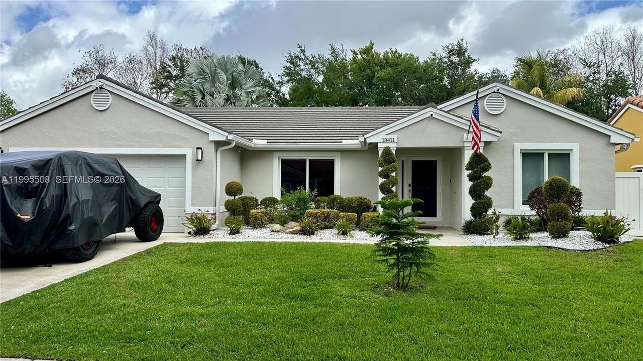 13411 Sw 17th Ct
