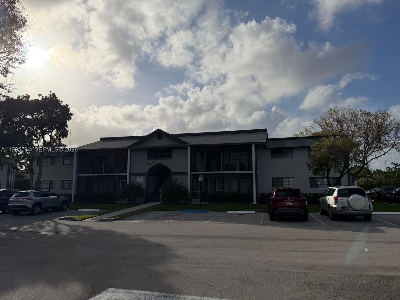 451 Ne 207th Ln #102 - Photo 2 of 14