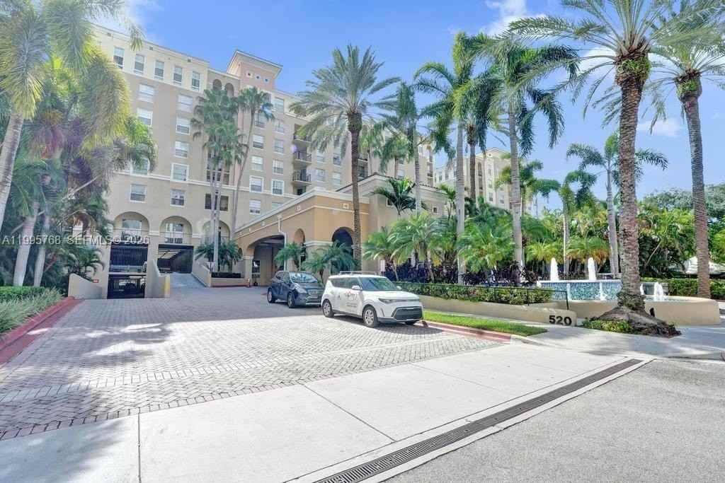 520 Se 5th Ave #2408