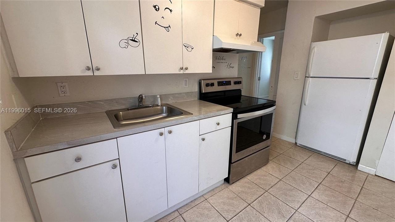 6345 N Miami Ave #1 - Photo 6 of 18