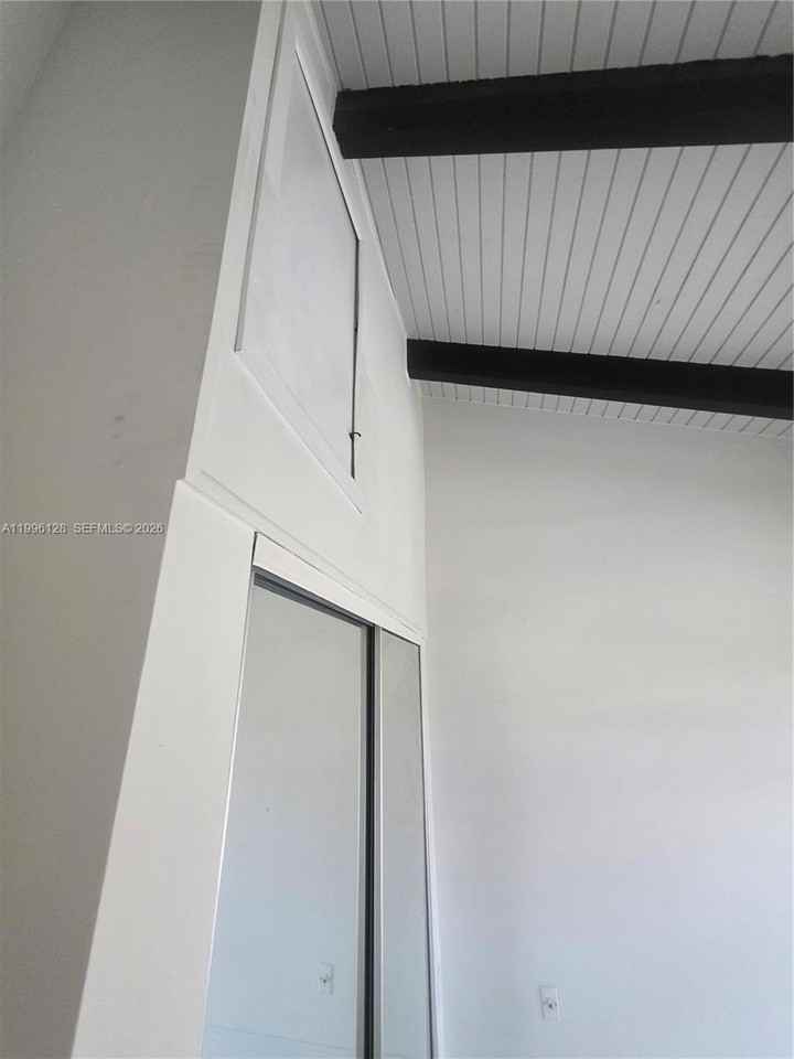 1811 Sw 107th Ave #2305 - Photo 6 of 25