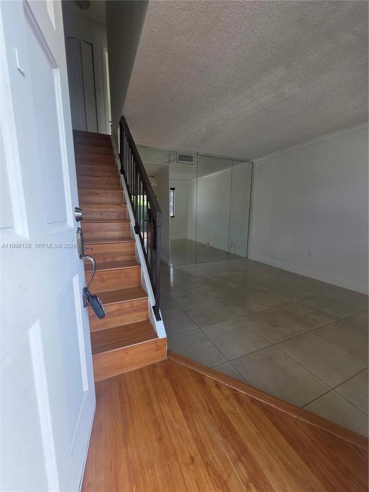 1811 Sw 107th Ave #2305 - Photo 7 of 25