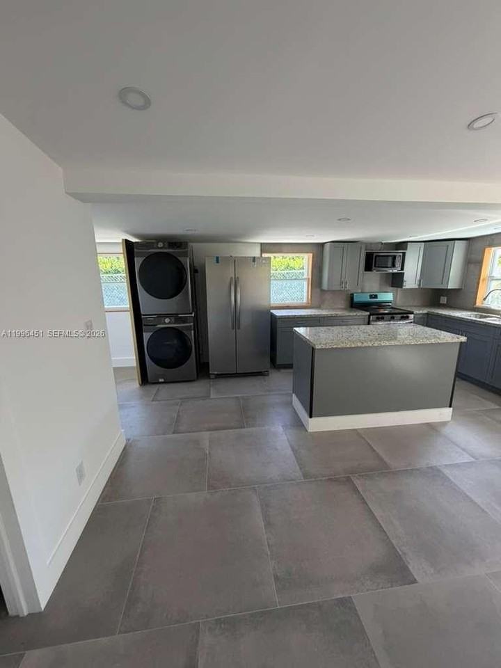 14240 S Biscayne River Rd #2 - Photo 3 of 16