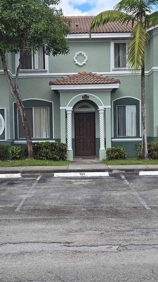 2755 Se 15th Rd #101 - Photo 3 of 18