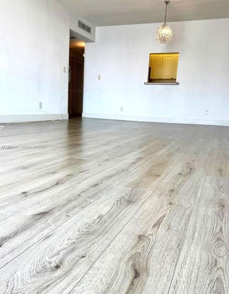 19380 Collins Ave #1523 - Photo 5 of 27