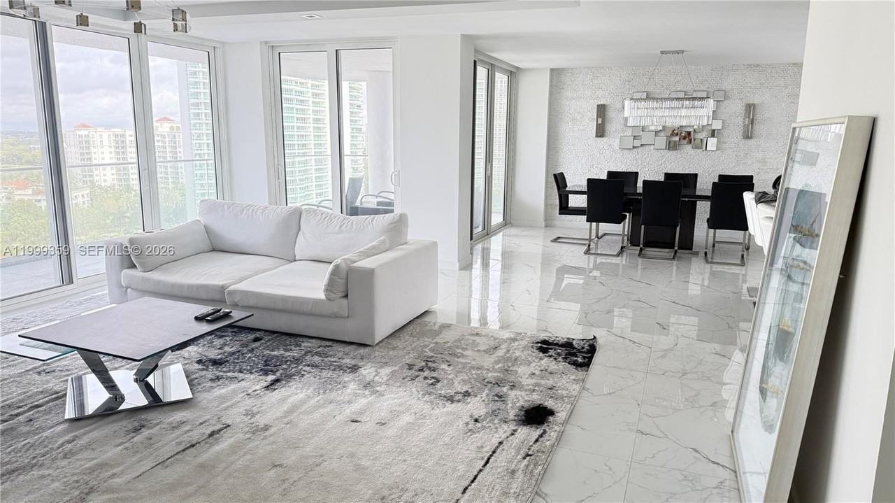 19707 Turnberry Way #18K