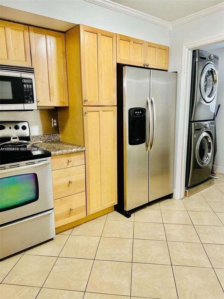 5201 Sw 31st Ave #195 - Photo 7 of 15