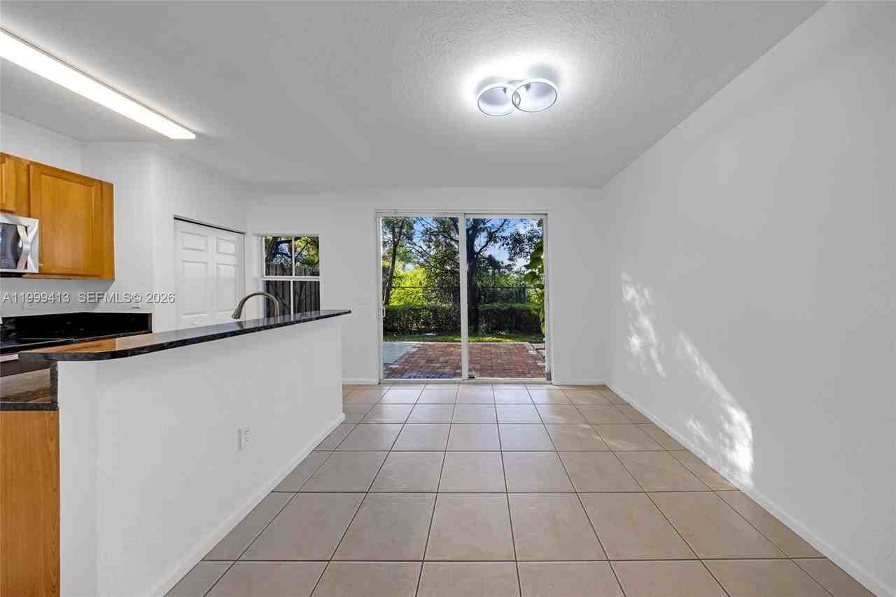 12040 Sw 28th St #406-4 - Photo 2 of 23