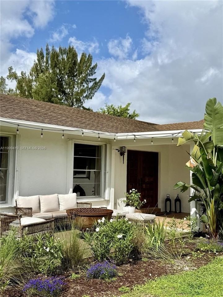 625 Whippoorwill Ter - Photo 4 of 27