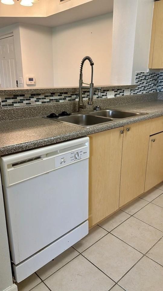 2201 W Preserve Way #306 - Photo 6 of 30