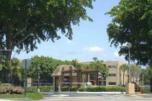 8075 Sw 107th Ave #305 - Photo 1 of 1