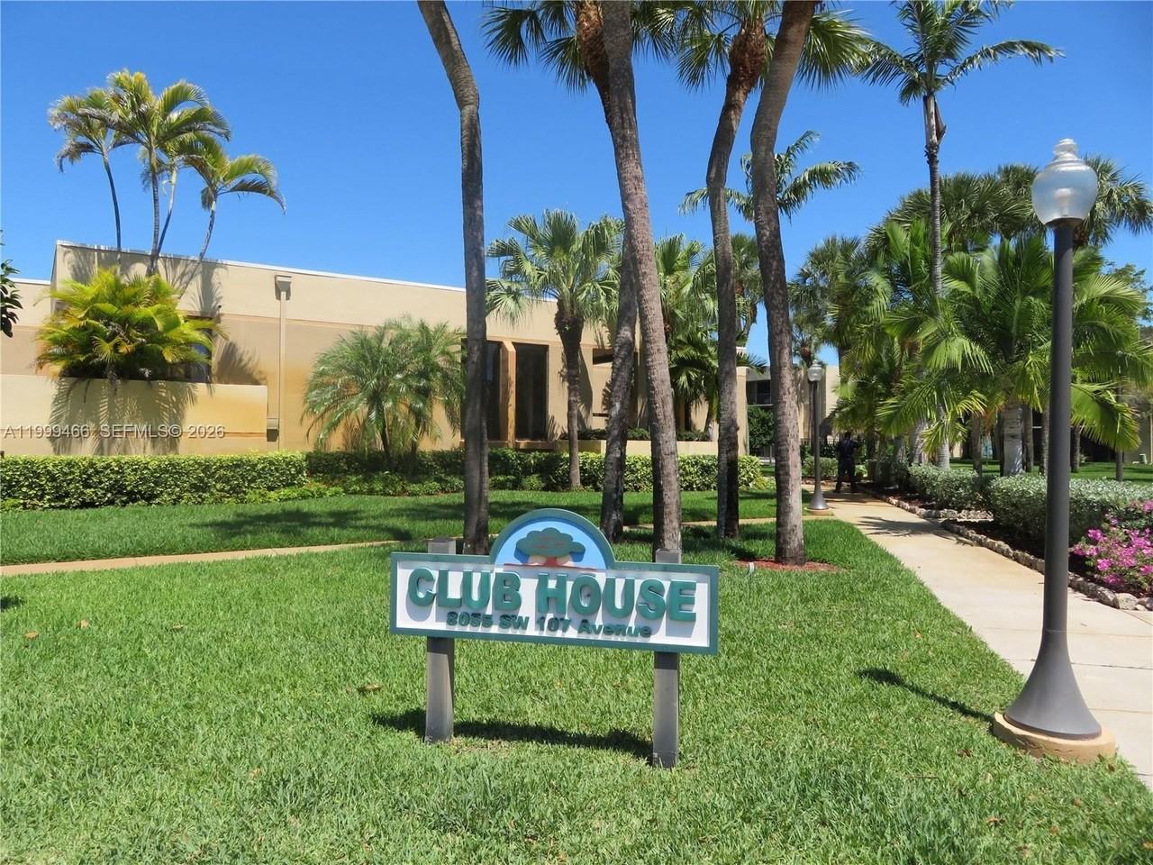 8075 Sw 107th Ave #305 - Photo 4 of 38