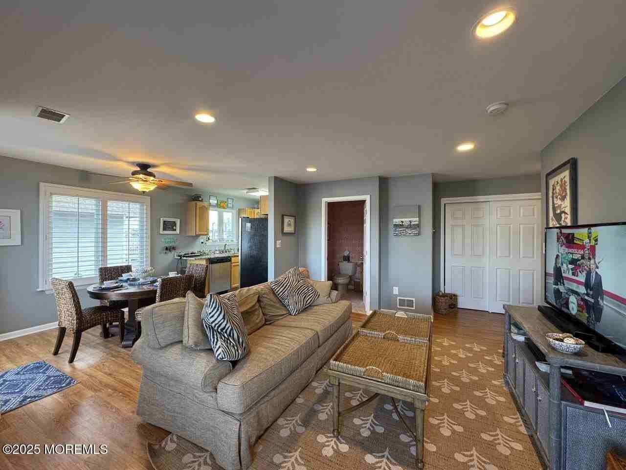 200 W Concourse Apt 8 - Photo 3 of 17