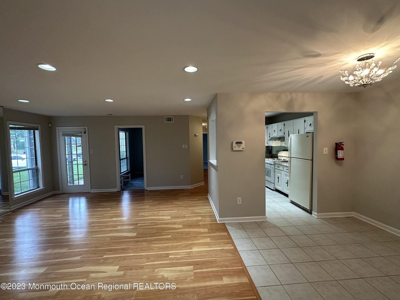 143 Tanglewood Pl - Photo 4 of 22