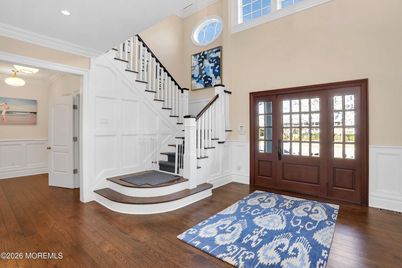 101 Tuttle Ave - Photo 5 of 50