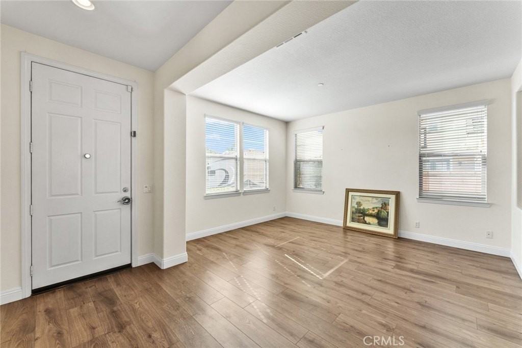 7112 Acorn Pl - Photo 4 of 28