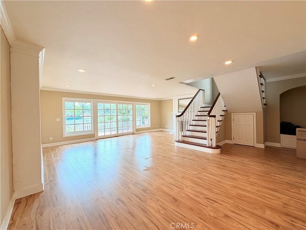 21956 Yellowstone Ln - Photo 4 of 20