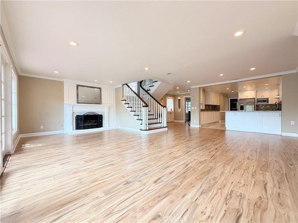 21956 Yellowstone Ln - Photo 5 of 20