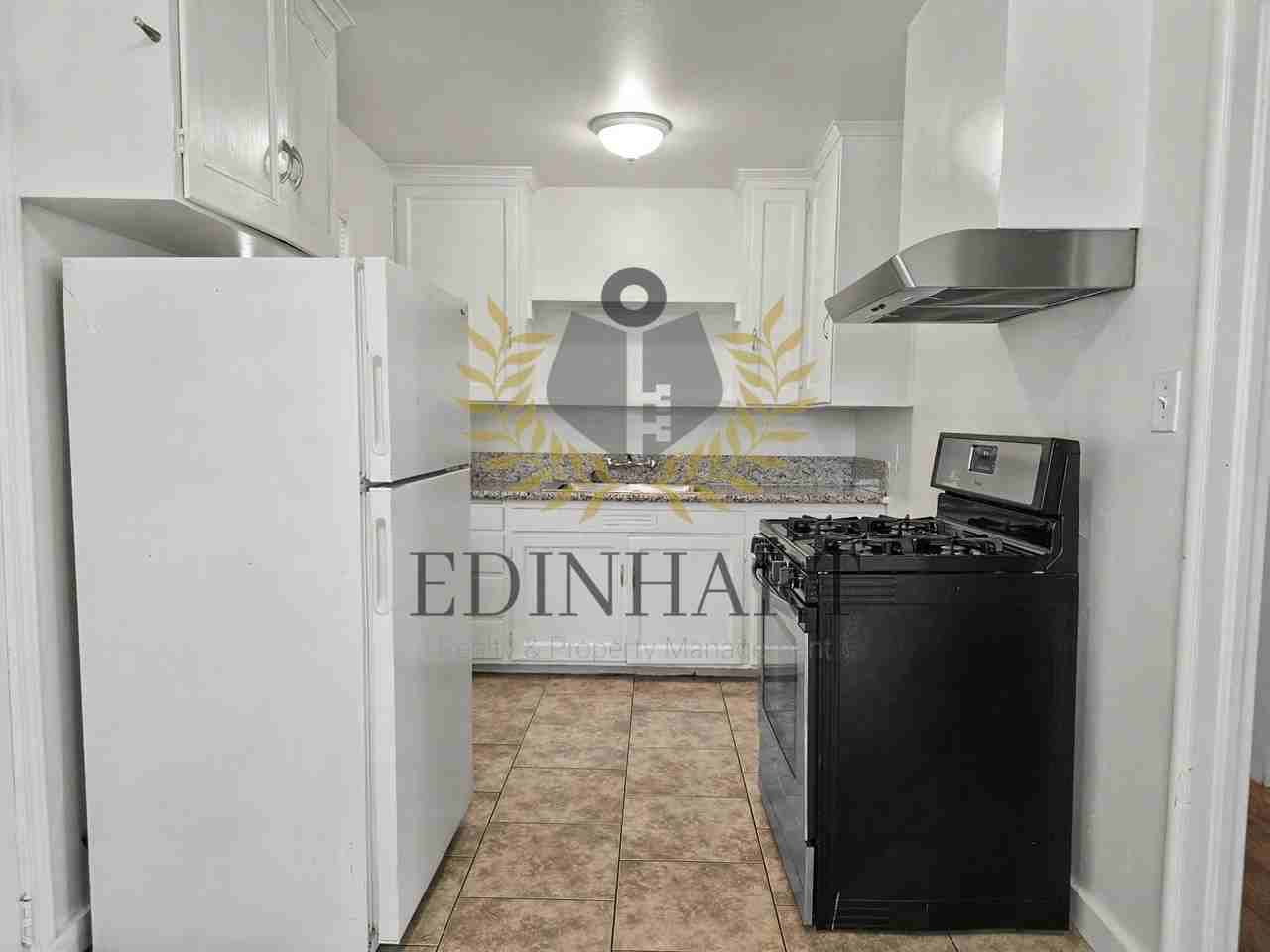 1916 E Hunter Ave #4 - Photo 6 of 17