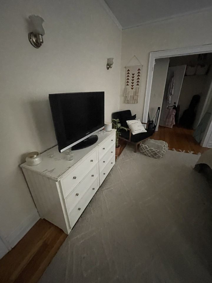 W Surf St & N Broadway - Photo 4 of 10