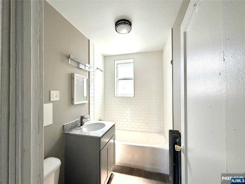 17 Elwood Pl - Photo 7 of 12