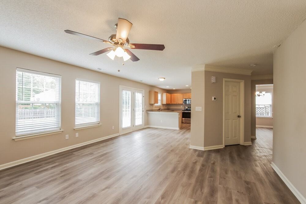 4116 Everest Dr - Photo 5 of 17