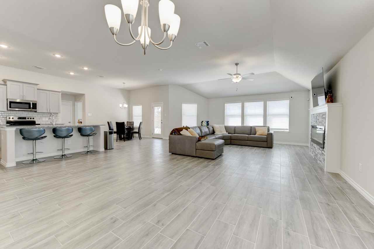 6302 Cordillera Dr - Photo 6 of 16