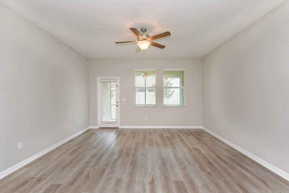 21356 Southern Charm Dr - Photo 4 of 17