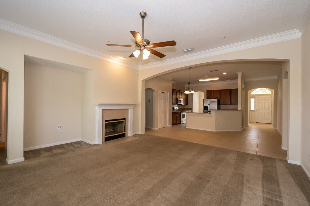 2817 Alaskan Way - Photo 4 of 16