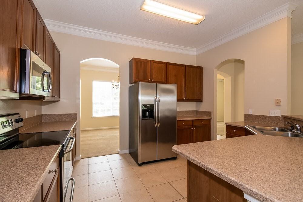 2817 Alaskan Way - Photo 6 of 16