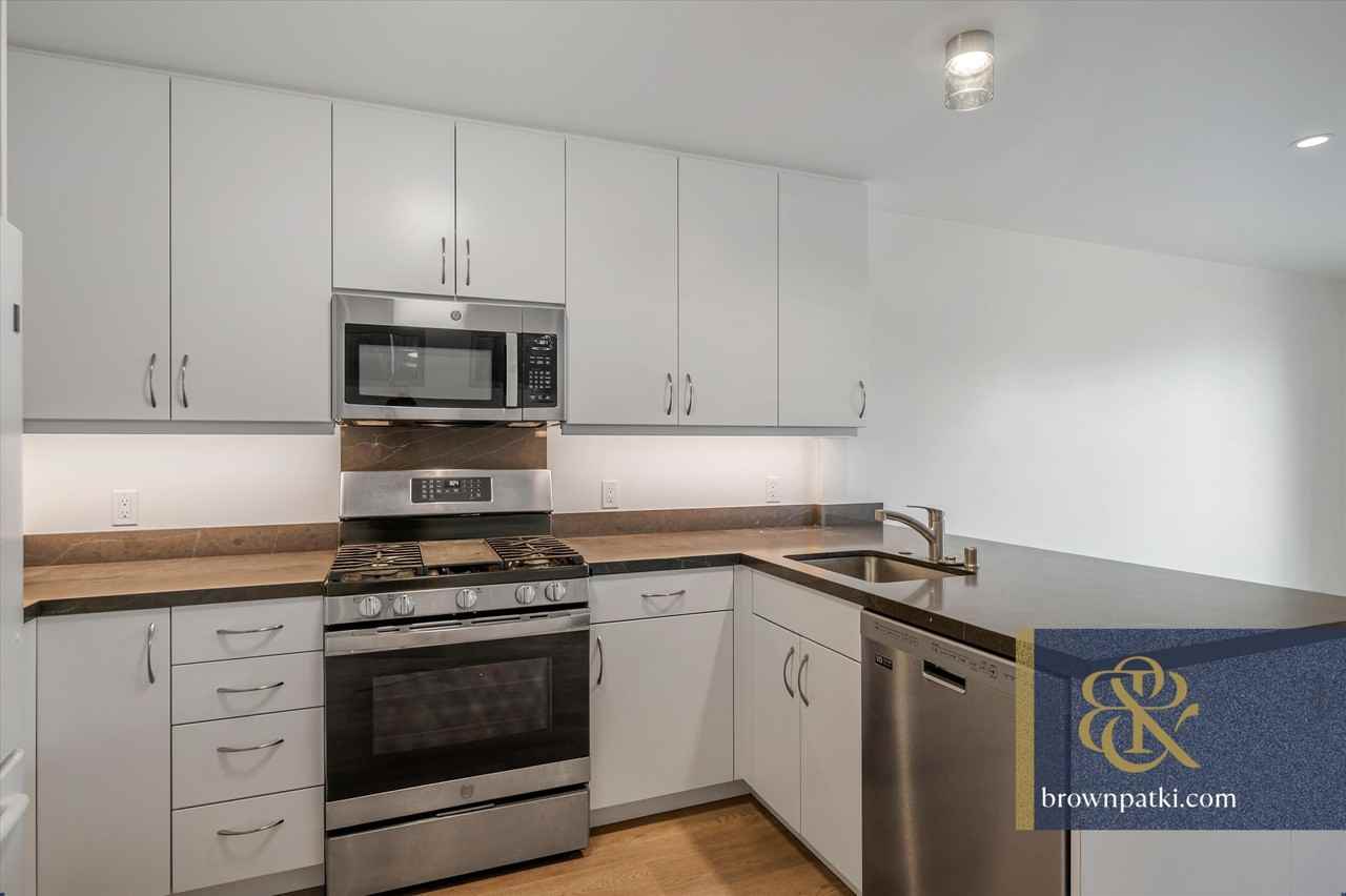 4042 20th St #A - Photo 7 of 20