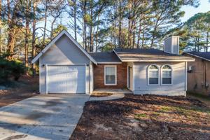 featured image of 643 Tarragon Way Sw