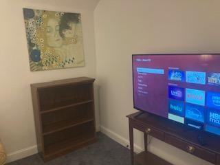 5561 Ashbourne Rd - Photo 6 of 20