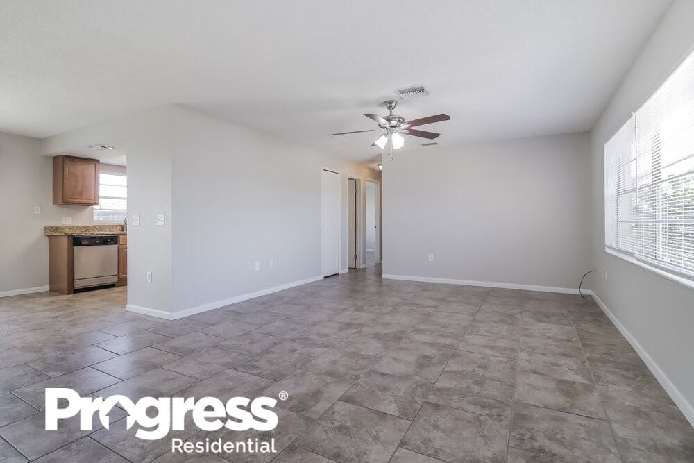 3837 Stonemont Dr - Photo 4 of 25