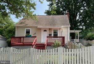 1015 Veirs Mill Rd - Photo 1 of 1