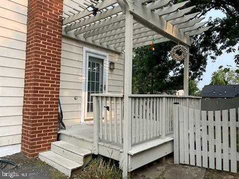 1015 Veirs Mill Rd - Photo 6 of 50