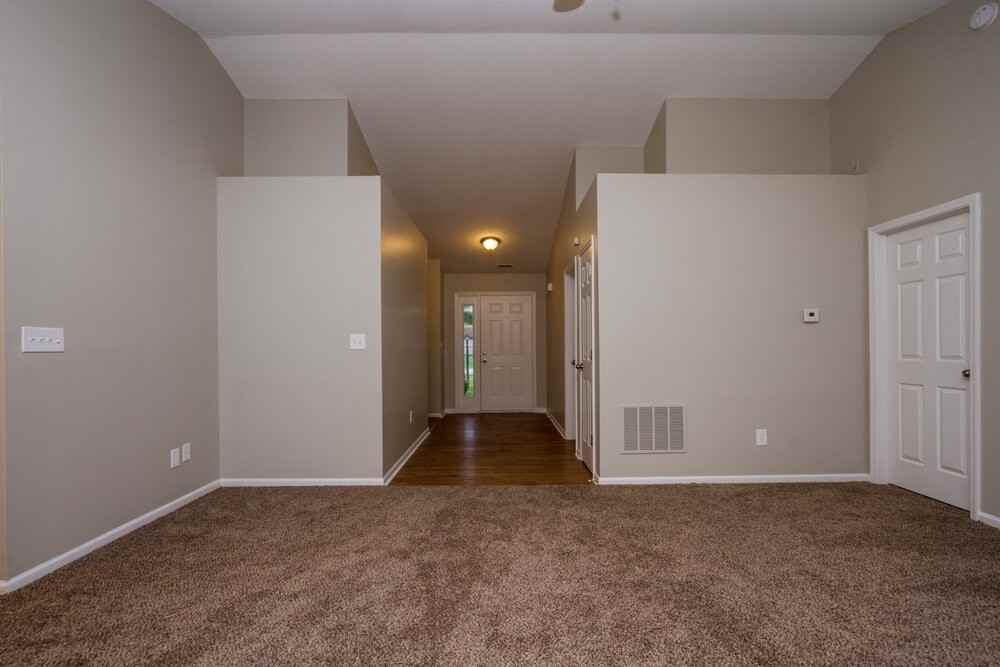 12044 Pepperwood Dr - Photo 3 of 16