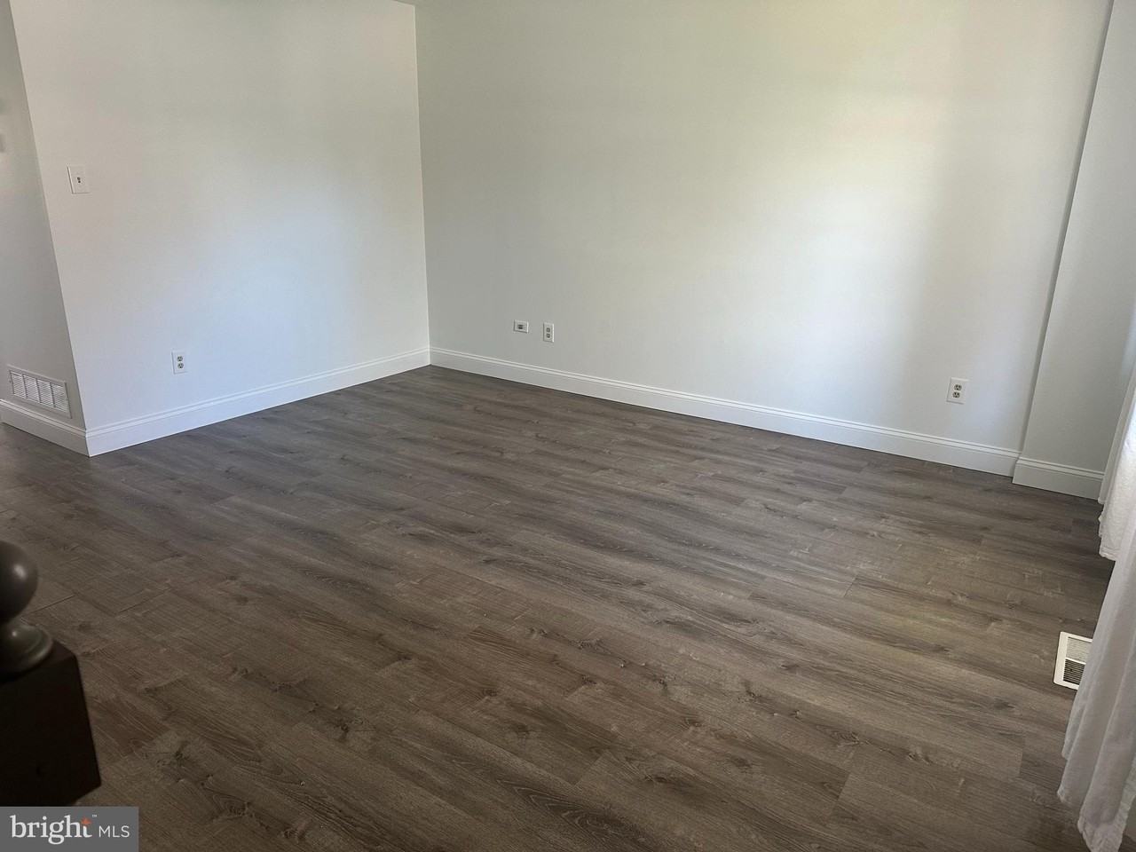 223 E 8th Ave - Photo 3 of 25