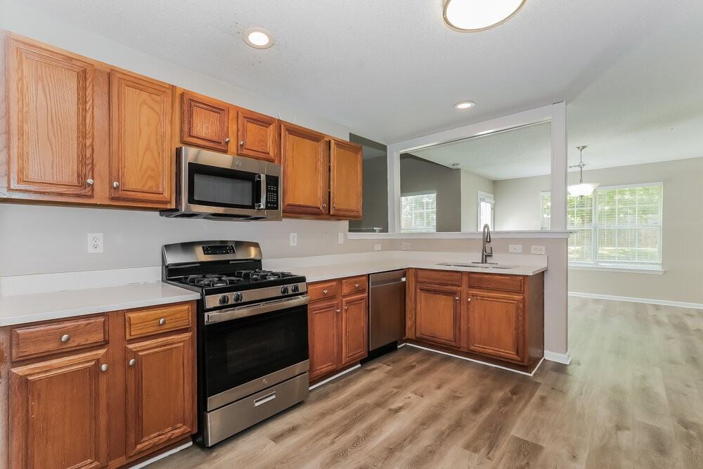 1597 Rice Sq - Photo 6 of 16