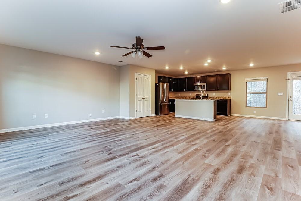 11994 Guelph Cir - Photo 4 of 17