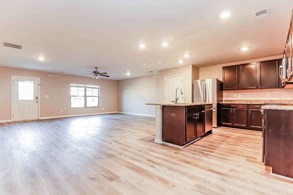 11994 Guelph Cir - Photo 6 of 17