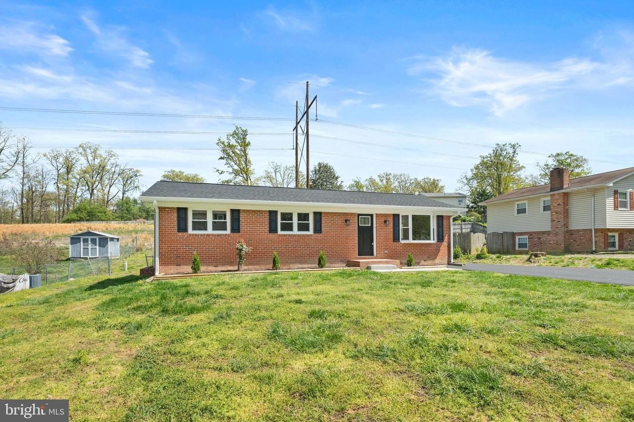 221 Morningside Dr - Photo 2 of 50