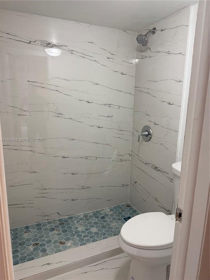 7170 Fairway Dr #M5 - Photo 4 of 5