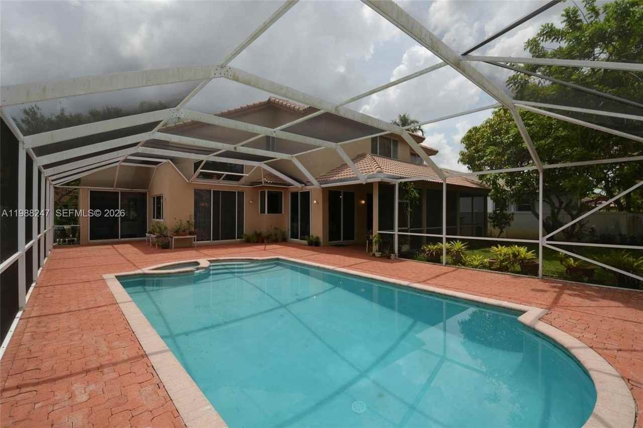 1582 Nw 182nd Way #0 - Photo 3 of 18