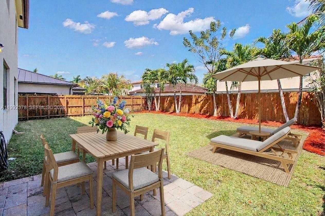 15267 Sw 173rd Ln - Photo 5 of 46