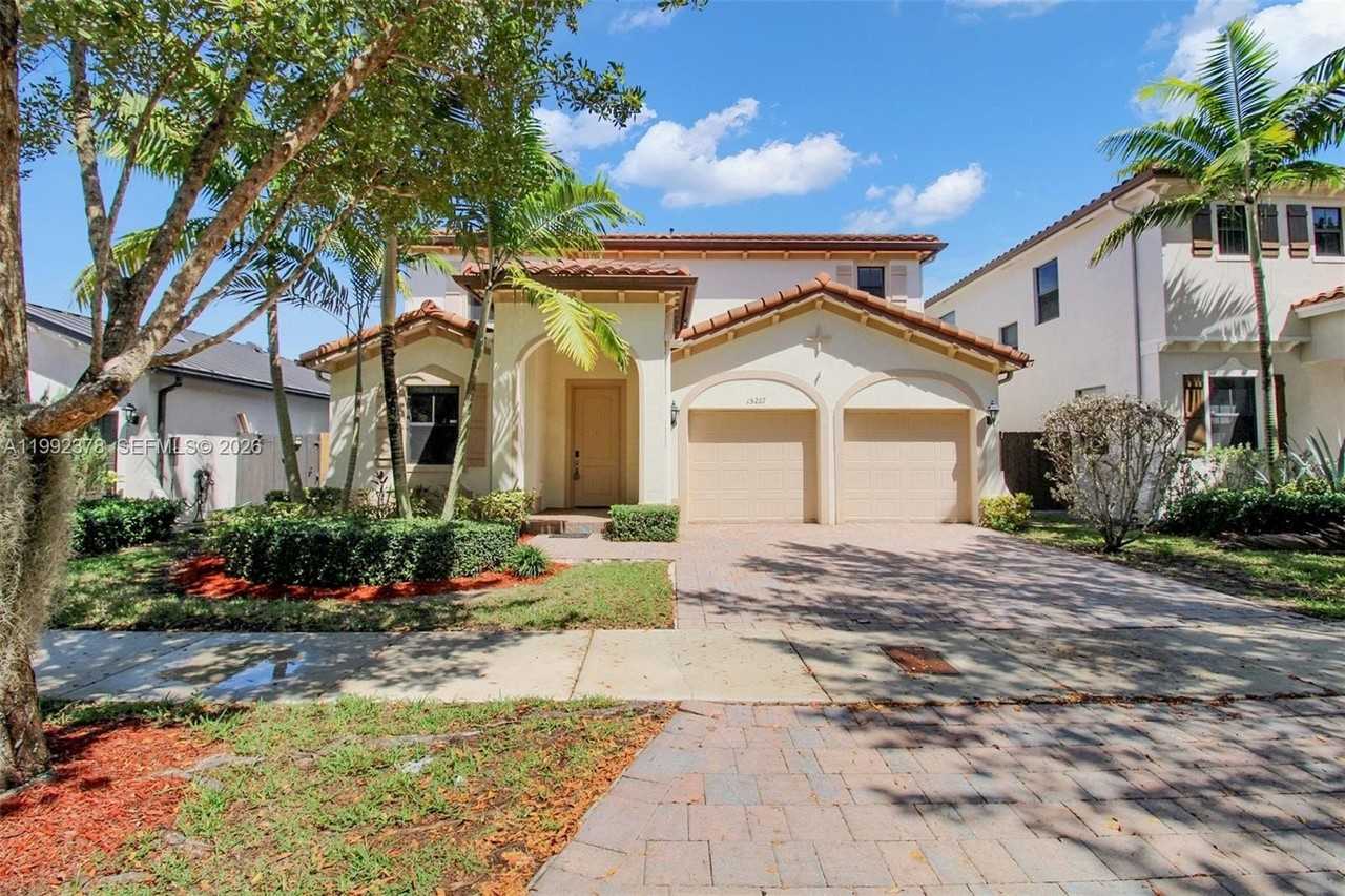 15267 Sw 173rd Ln - Photo 6 of 46