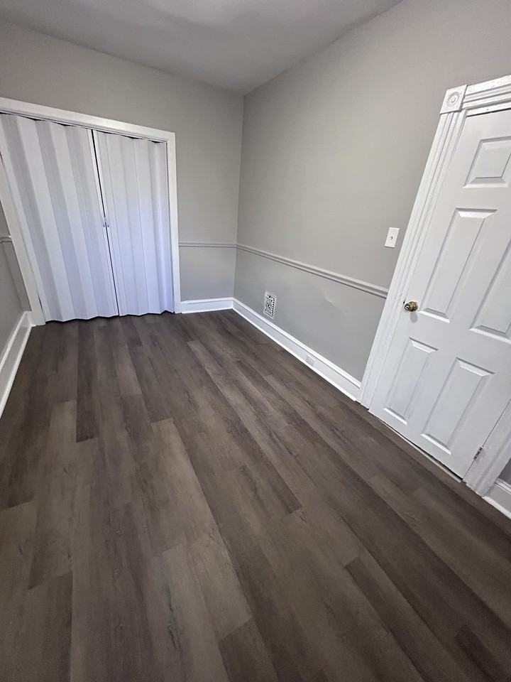 5819 Pemberton St #1 - Photo 4 of 17