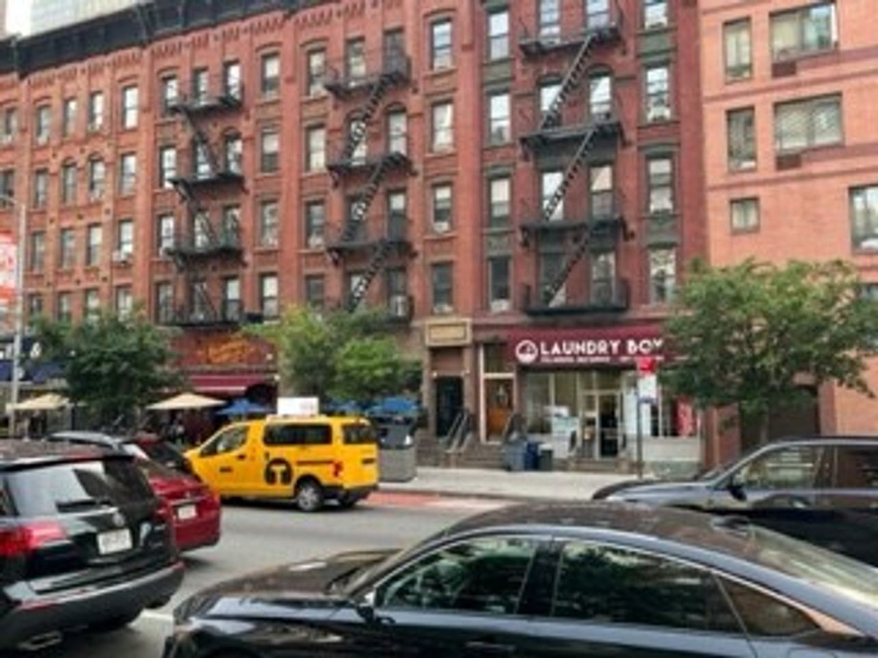 238 E 95th St #1058693P - Photo 6 of 23