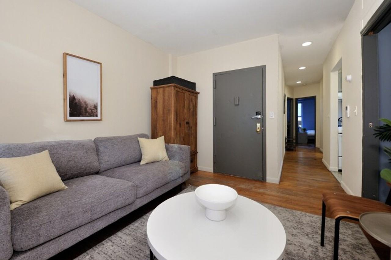 348 W 38th St #1323911P - Photo 4 of 21